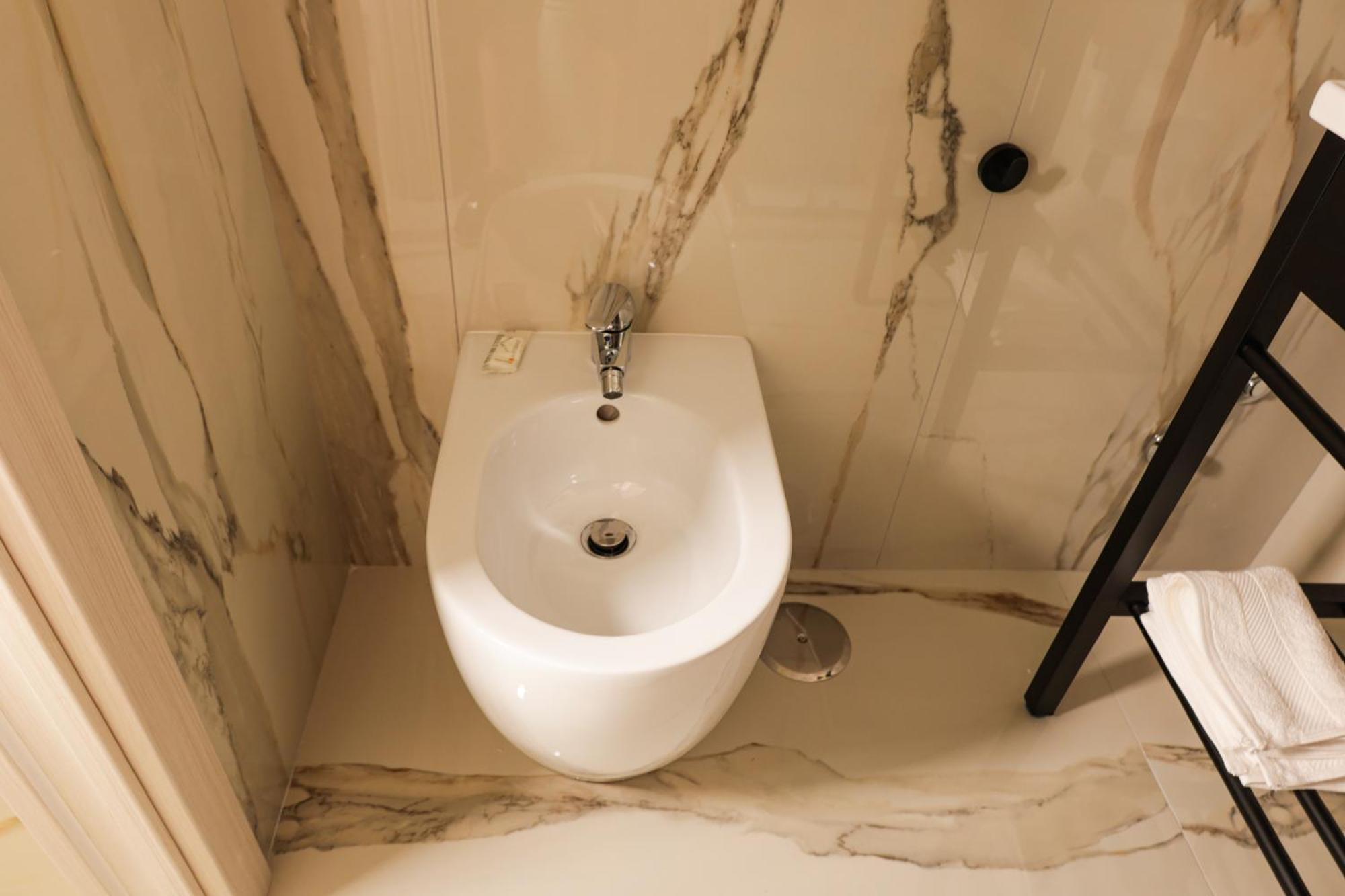 Napoli Station Rooms エクステリア 写真